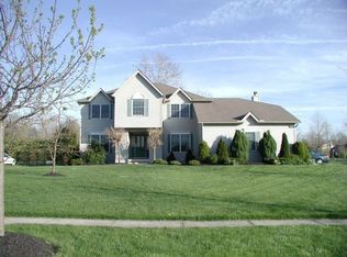 6065 Sweetbay Dr, North Royalton, OH 44133