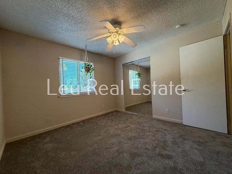 2223 Bridlewood Dr — Photo 16