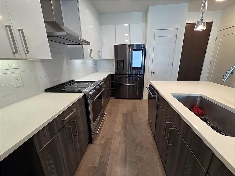 775 Juniper St NE #428 — Photo 4