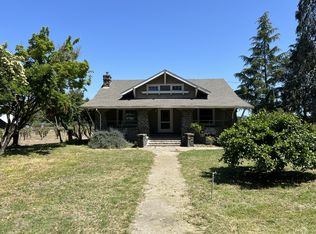1851 Magnolia Dr, Healdsburg, CA 95448