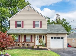 10 N Western Ave, Butler, NJ 07405