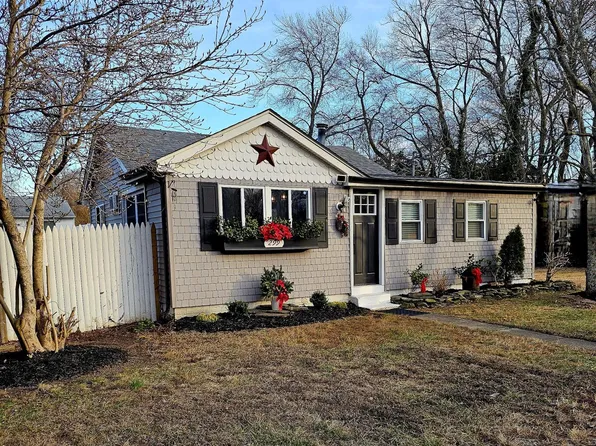 299 Hurley Ave, Bayville, NJ 08721