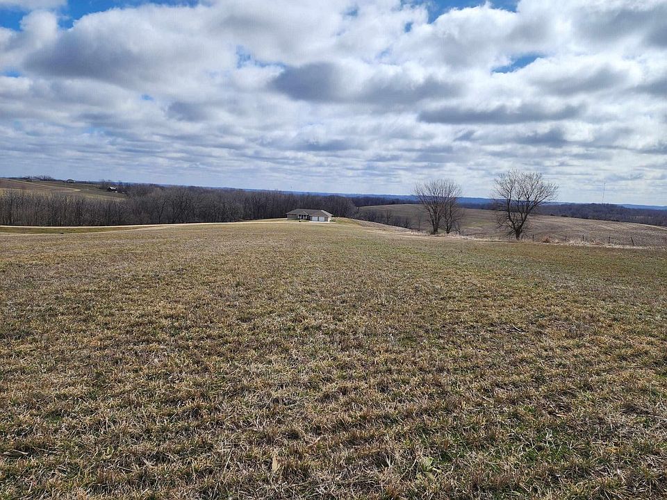 2nd image of 4 Timber Ridge Ln