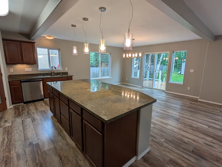 12934 Rosser Dr — Photo 9