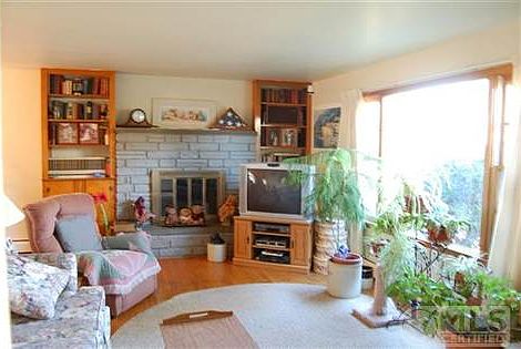 2nd image of 4 Hermance Ln