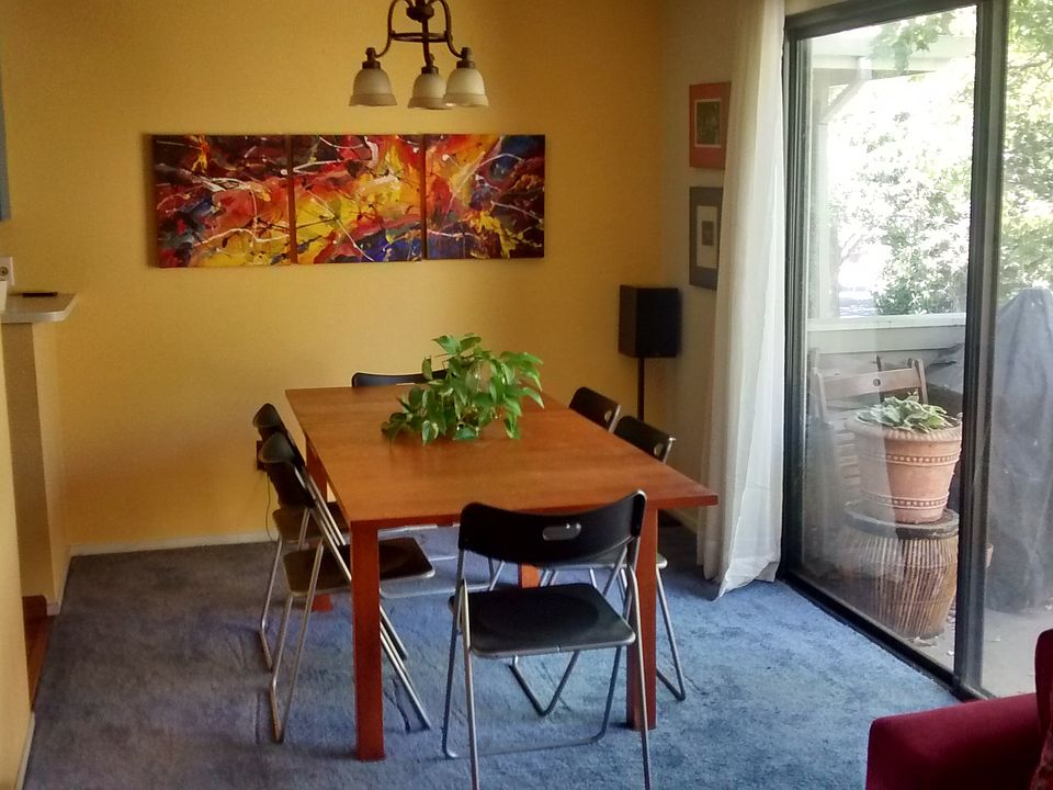 1st image of 466 Bernice Ln