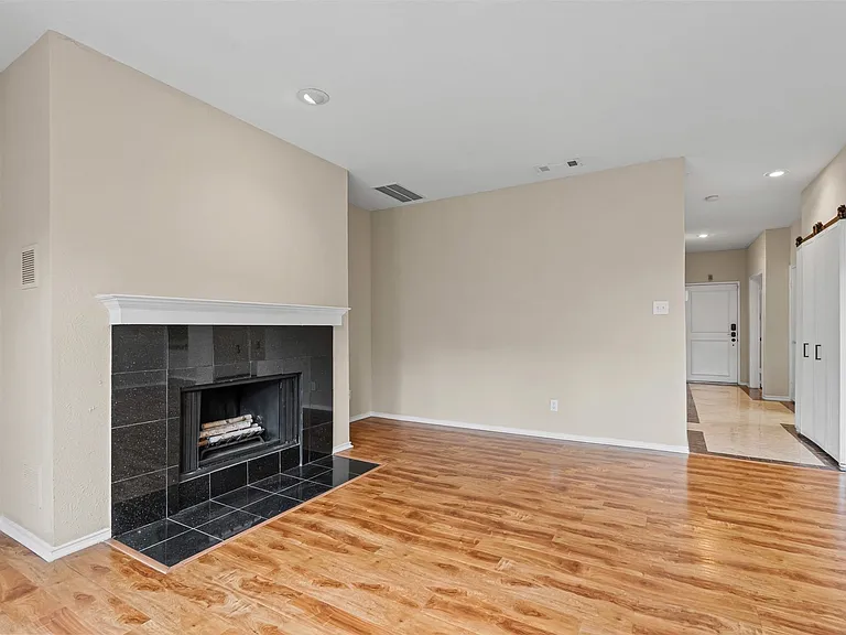 5310 Keller Springs Rd #322 — Photo 20