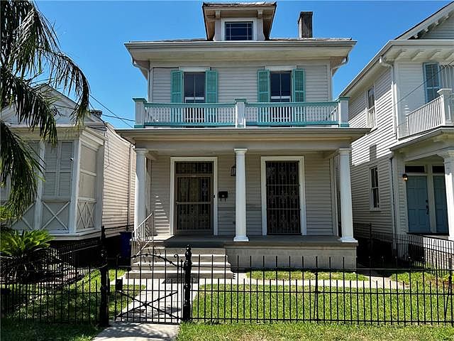 1st image of 4435 Loyola Ave