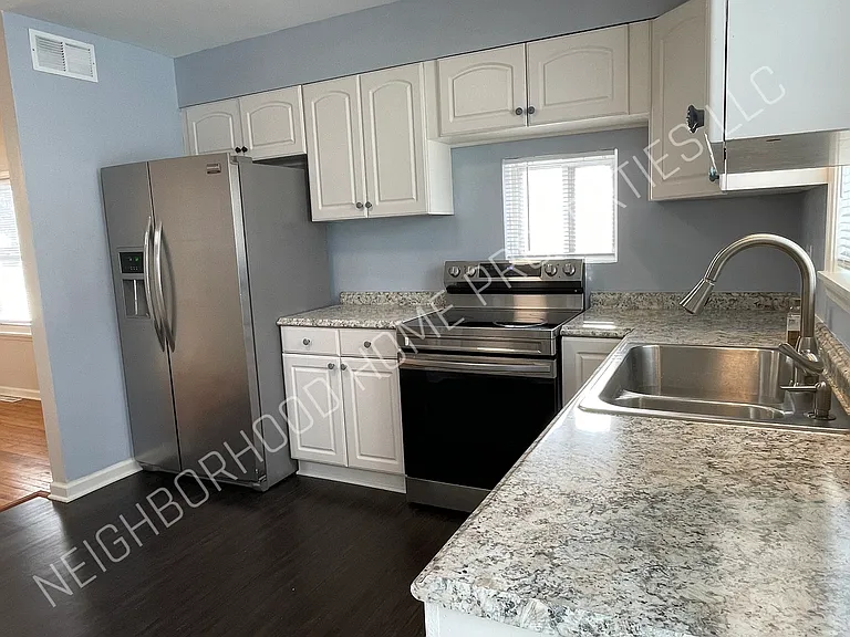 2450 Gerald Ave — Photo 20
