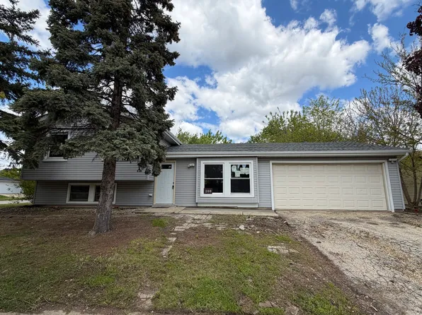 200 Lee Ln, Bolingbrook, IL 60440