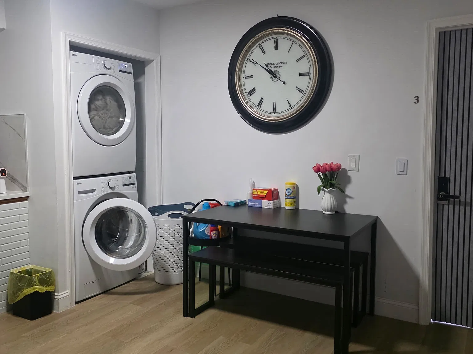1 bed, 950 sqft, $1,350 — Photo 3