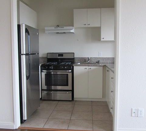 2nd image of 346 N Vermont Ave APT 502