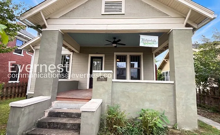 3 bed, 2.0 bath, 1844 sqft, $2,145 — Photo 1