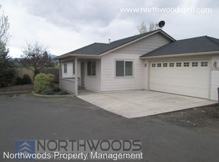 2382 Corona Ave, Medford, OR 97504