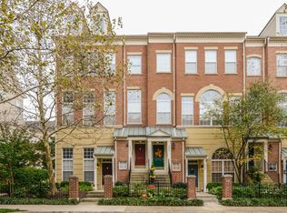 1948 Crescent Park Dr #24B, Reston, VA 20190