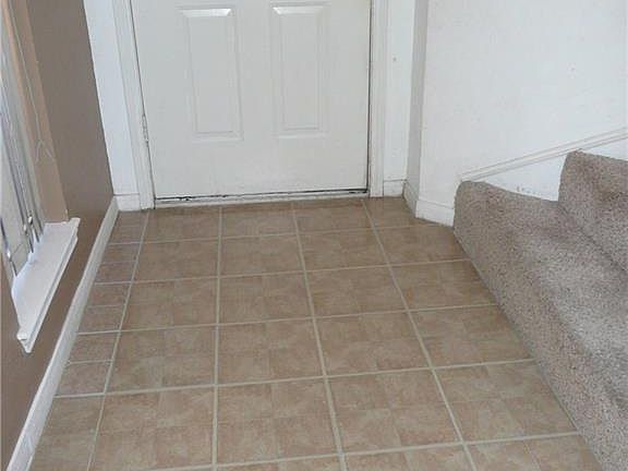 4th image of 1170 Meadow Park Ln