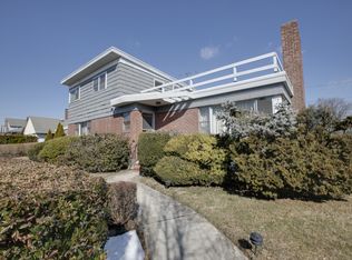1244 160th St, Whitestone, NY 11357