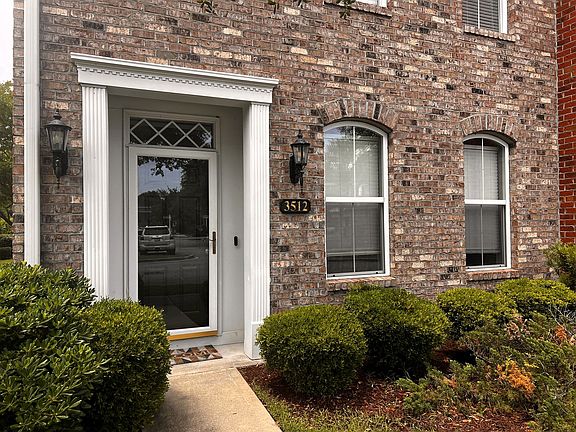 3rd image of 3512 Alexandria Ave