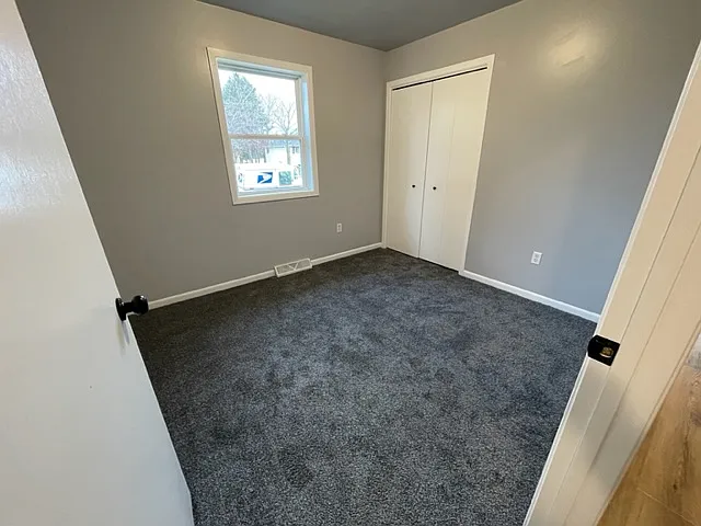 2410 S 18th St — Photo 9