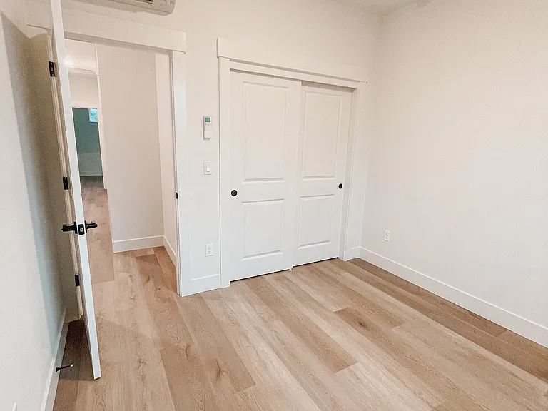 22039 SE Ash St — Photo 12