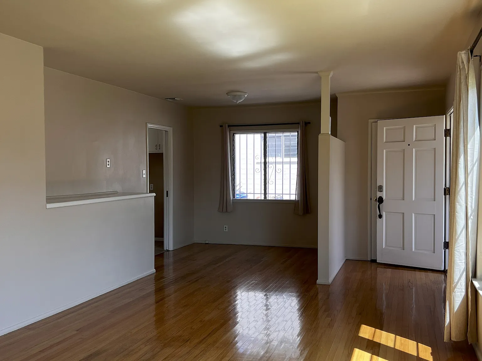 2 bed, 1082 sqft, $3,500 — Photo 4
