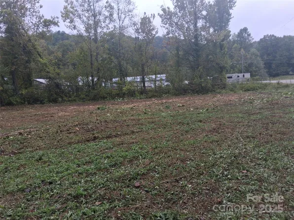 2 Morgan Lake Rd #2, Marion, NC 28752