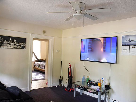 3rd image of 2644 S Allen Dr