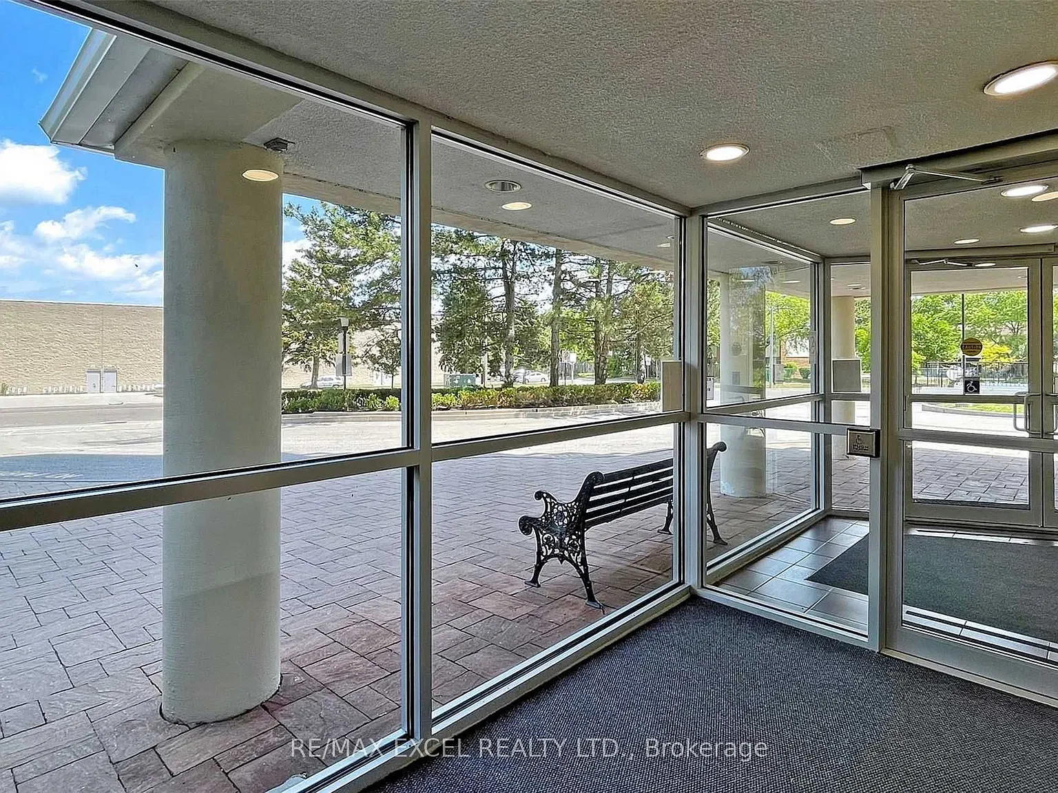2 bed, $2,380 — Photo 4