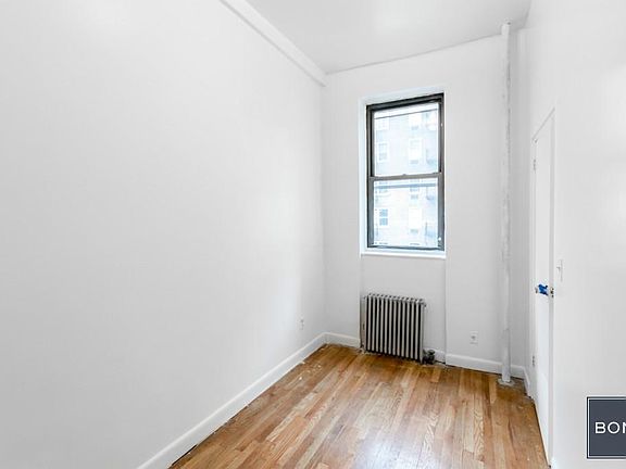 3rd image of 313 W 46th St APT 2B
