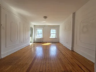 27 Cheever Place, #4