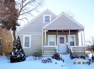 102 S Martin Ave, Waukegan, IL 60085