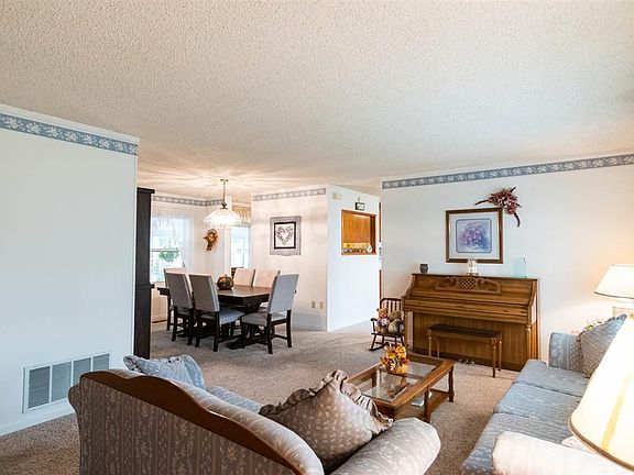 2nd image of 204 Bernard Ave
