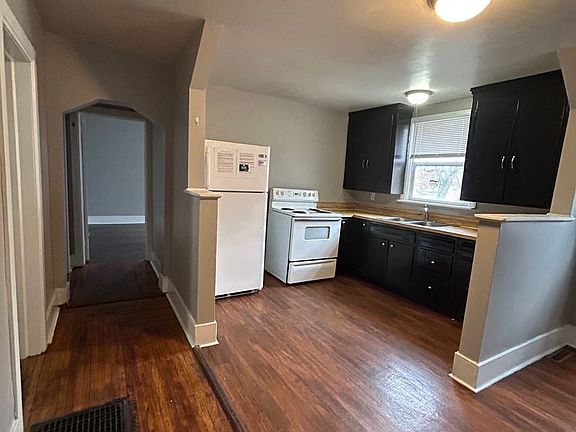 2nd image of 418 W Marion St