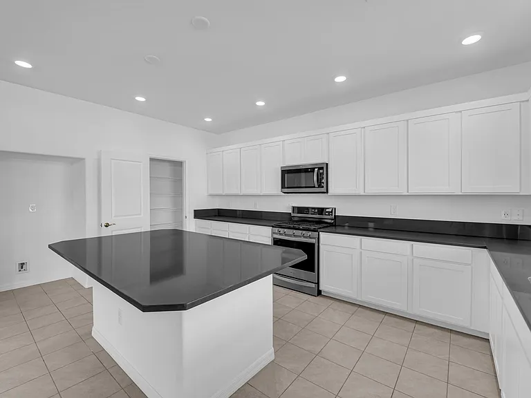 650 Steep Canyon Ave — Photo 14