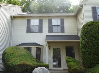 203 Maplecrest Rd, Edison, NJ 08820