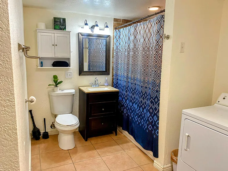 1374 S Benton St — Photo 17
