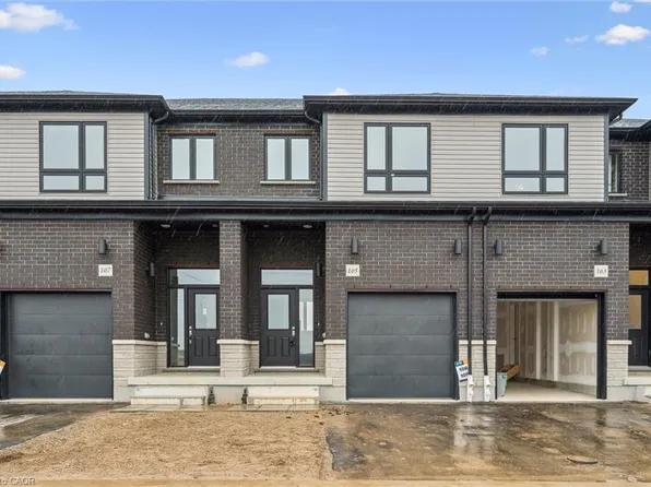 105 Winter Wren Cres, Kitchener, ON N2P 2P4