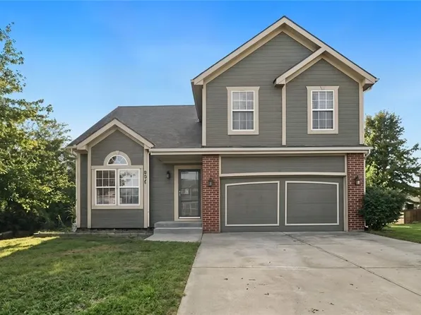802 N Cypress Cir, Kearney, MO 64060