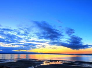 2444 NW Blue Ridge Dr, Seattle, WA 98177