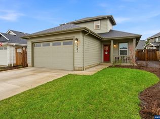 1631 SE Salmonberry Ave, Dallas, OR 97338
