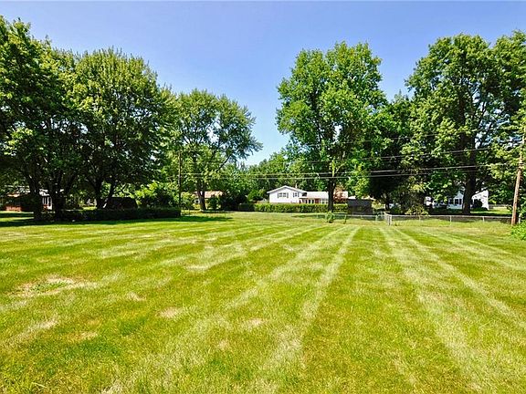 4th image of 8049 Stafford Ct