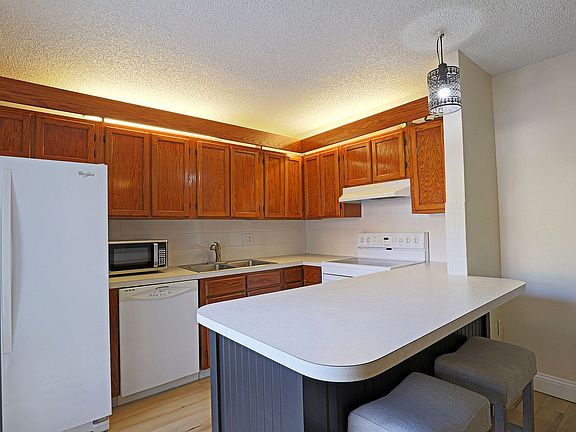 4th image of 5219-4 Cedarbend Dr