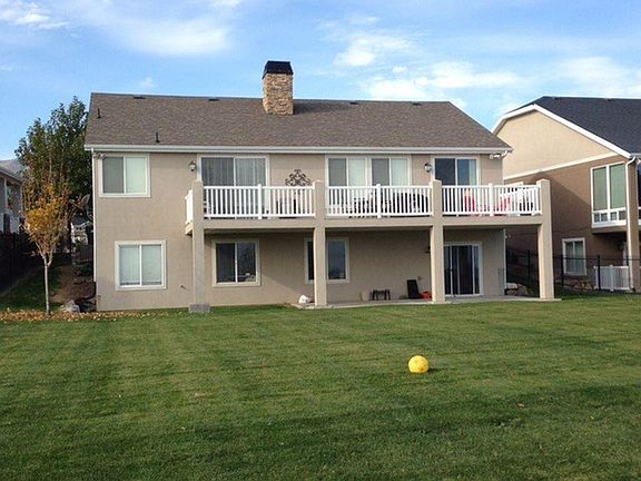 4th image of 2336 S Shorewood Dr