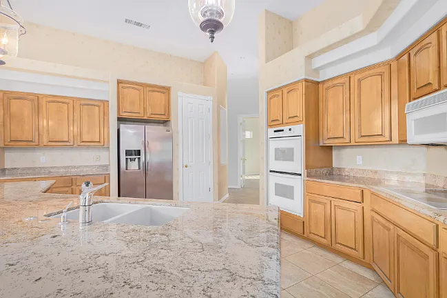 15631 N Sunridge Dr — Photo 29