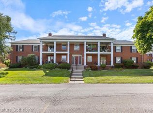27598 E Echo Vly UNIT 248, Farmington Hills, MI