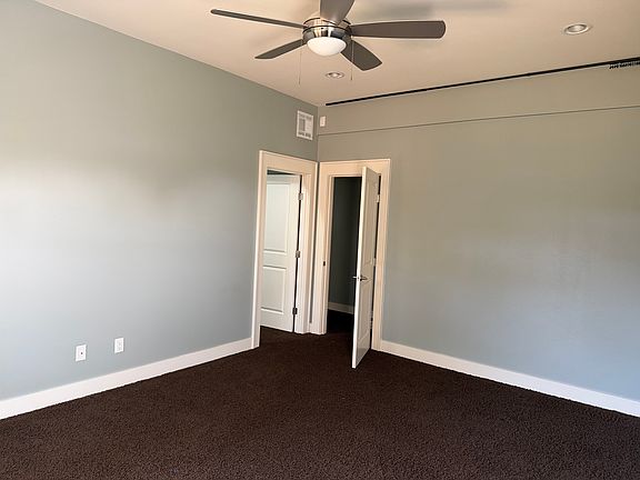 2nd image of 4922 Coronado Ln #B