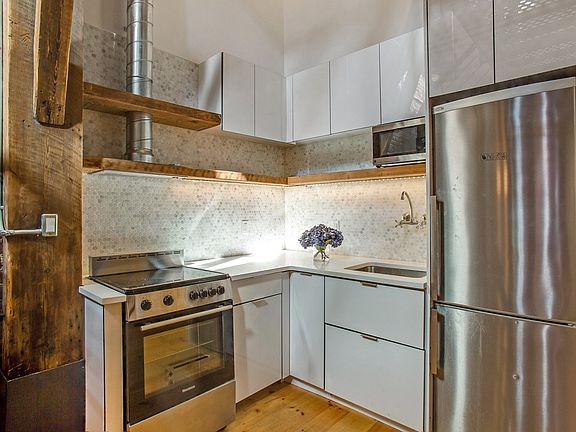 5th image of 163 N 6th St #15BB