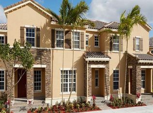 17017 SW 96th St, Miami, FL 33196