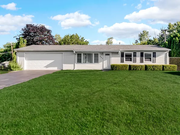 445 Plymouth Rd, Valparaiso, IN 46385