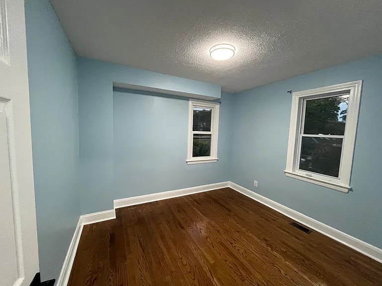6520 Halleck St — Photo 18